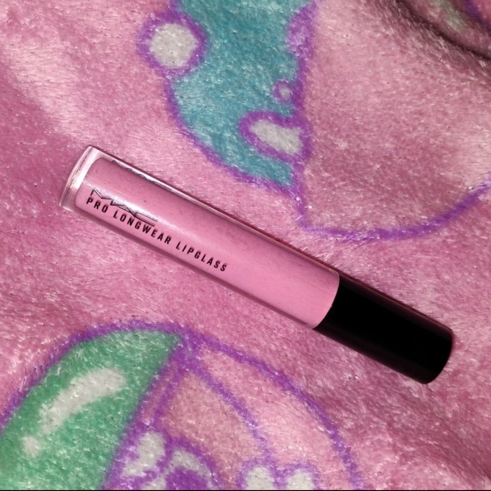 Mac Pro Longwear Lipglass *RARE*